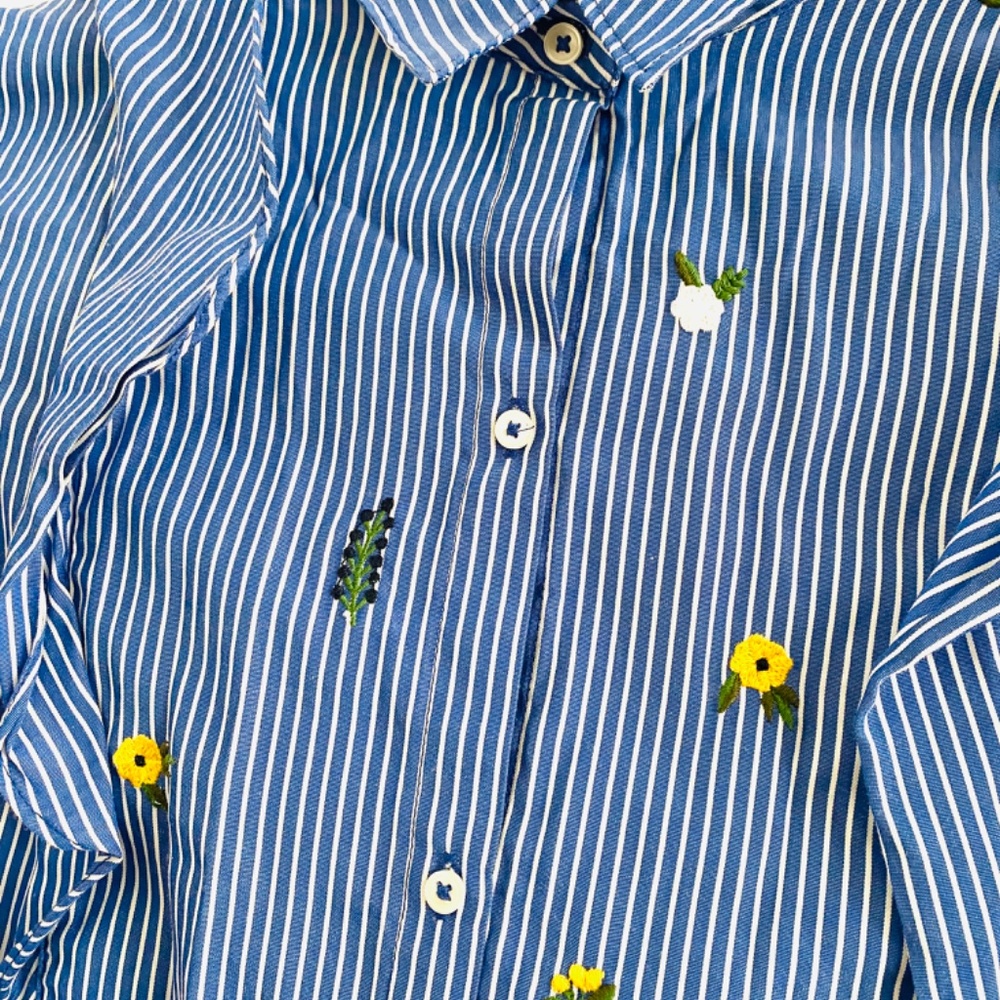 ZARA kids striped collared dress shirt with floral design and ruffles size 10